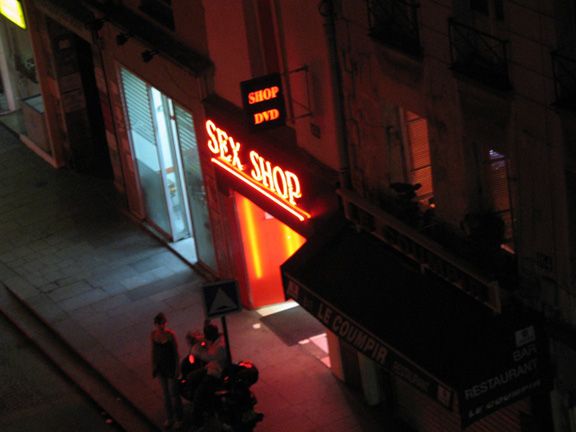 paris sexshop Paris 7/23/2006   8/11/2006
