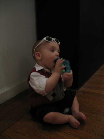 web isaaceatingtoy1 Isaac
